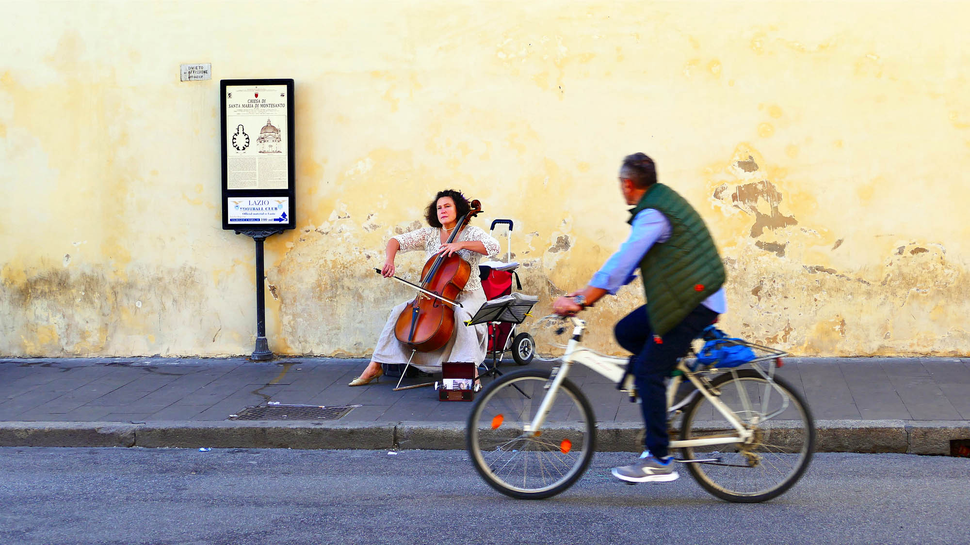 Street Virtuoso Rome - A Ray Martin Print